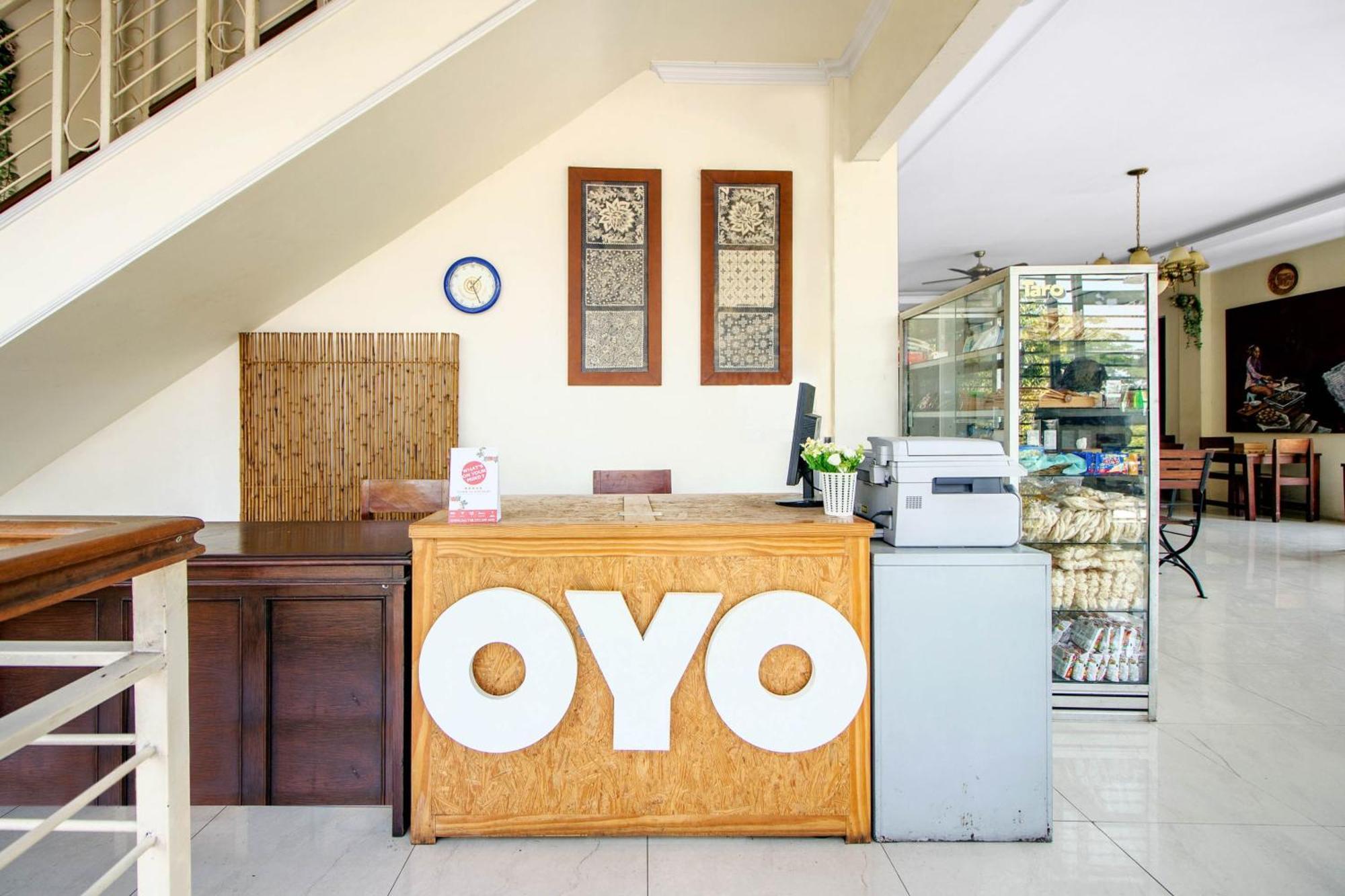 ホテル Super Oyo 250 De'Gadri Ndalem Jarakan エクステリア 写真